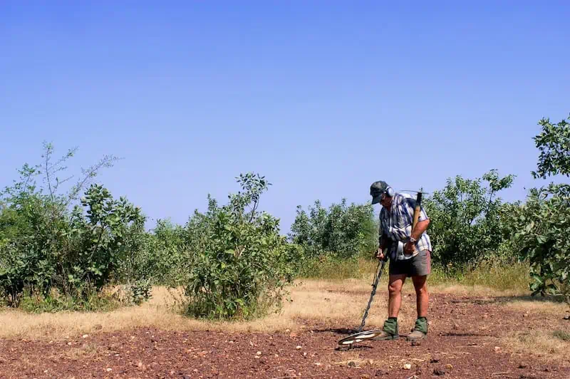 Metal detecting in Georgia is a fun experience, especially with friends from your metal detecting club